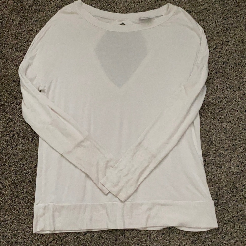Danskin Now white oversized active top!